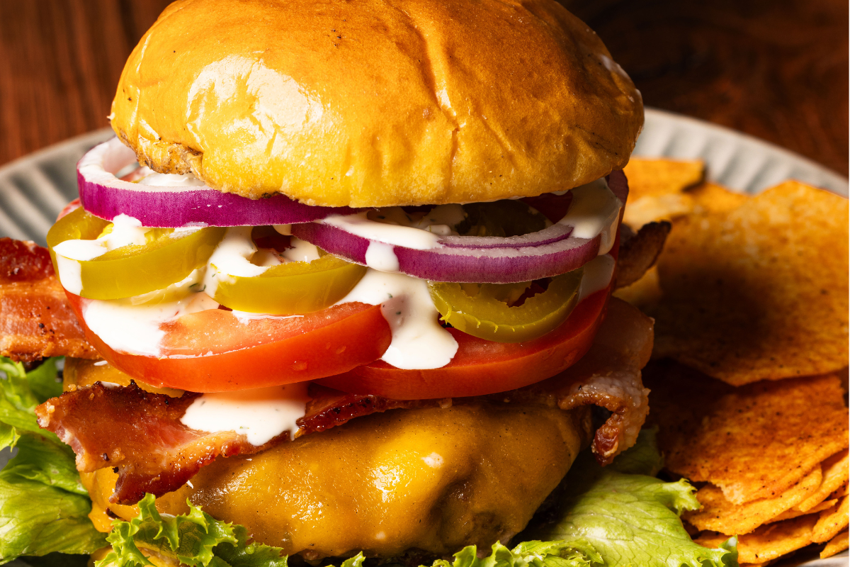 
                Jalapeño Ranch Bacon Burger
              